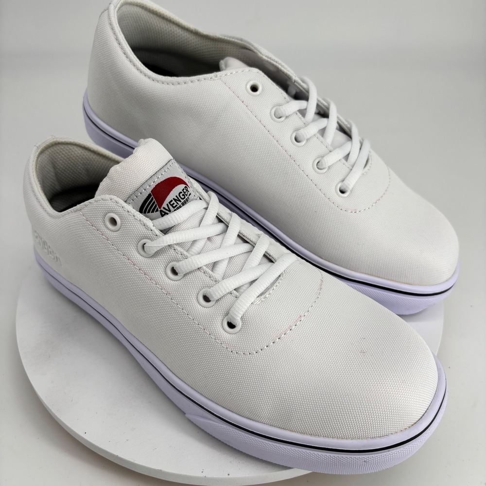 In box Avenger Alley CT Work Shoes women 9.5 White Composite Slip Resistant A412